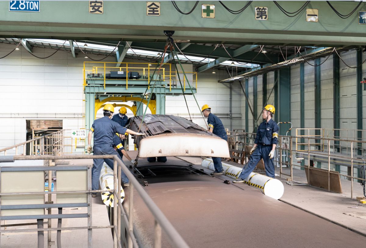 屋根上・床下部分の工事1